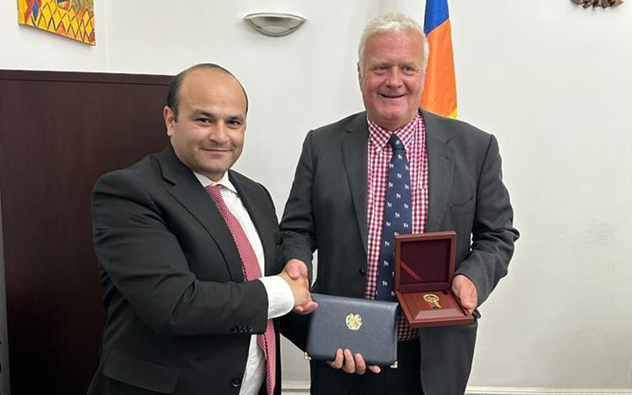 Dr Steve Jeffery Receives Prime Minister of Armenia’s Medal